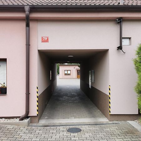 Apartmany Svitkov 79 Pardubice Dış mekan fotoğraf